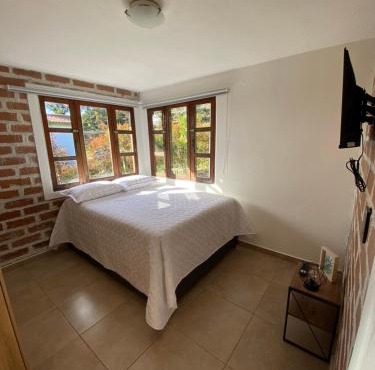 Habitación con baño privado en casa de campo ubicada en Santa Elena