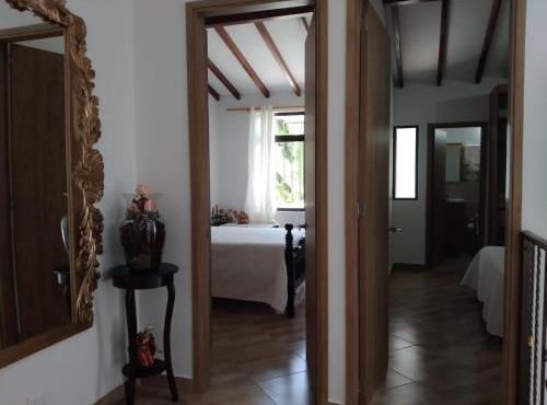 Casa de lujo En la Ceja, con parqueadero y BBQ in El Retiro