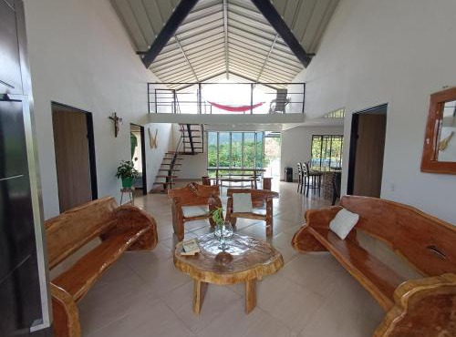 Casa Tipo Cabaña de Descanso En La Jagua Huila, Fresca Elegante