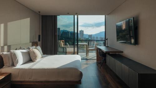 Kiin Living- "Child-free coliving" in Medellín