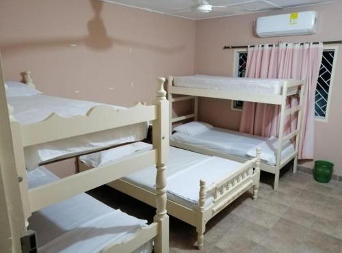 Hostal Coveñas Inn