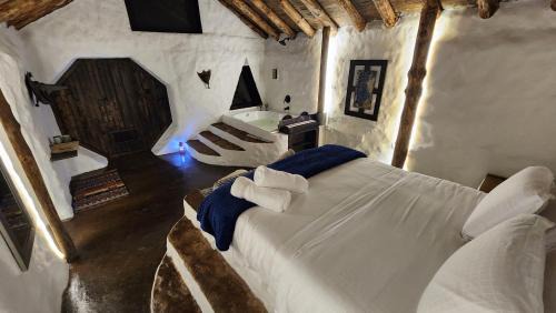 Hobbit Hotel Ecolodge- Guatapé in Guatapé