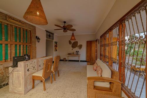 Colonial Beach Airport Hotel