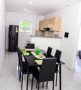 Hermosa casa en Costa de Oro in Montería