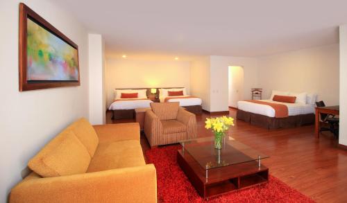 Hotel Windsor House Inn By GEH Suites
