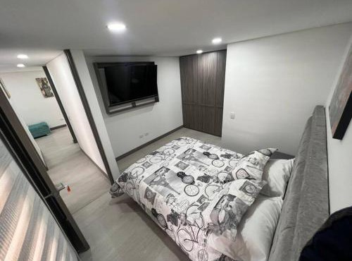 Apartaestudio amoblado, Edificio Avanzzare T1-501