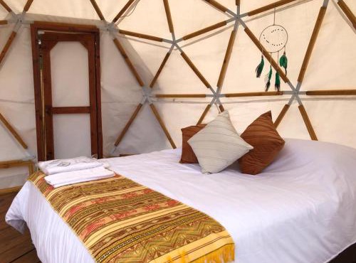 Alaska Glamping Domos y cabañas