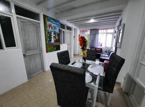 Apartamento 1 Piso, Dos Habitaciones, Cocina y Sala comedor Capacidad 4 Personas, parking privado tarifa adicional