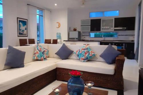 Casa Quinta con Piscina Privada en El Imperio Tolima