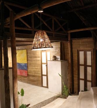 La Esquina Lejana - Palomino in Palomino